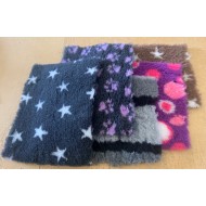 BULK BUY PnH Veterinary Bedding - NON SLIP - 10 pieces of 50cm x 38cm