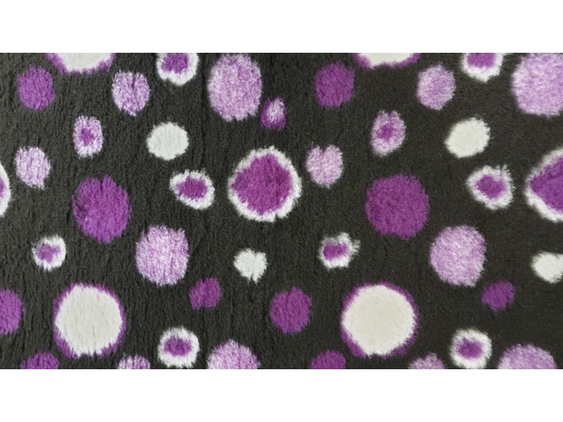 PnH Veterinary Bedding - NON SLIP - OVAL - Black with Purple Circles