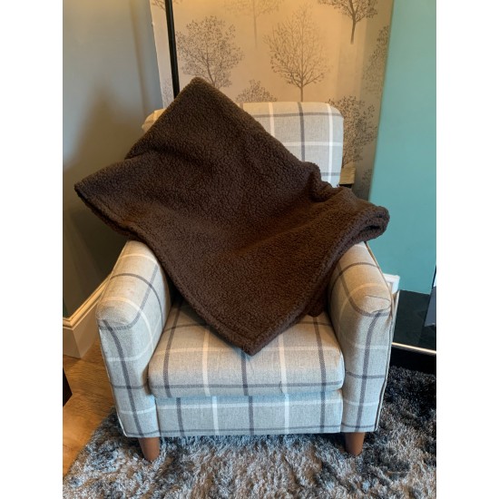 Deluxe Sherpa Fleece Lap Blanket - DOUBLE LAYERED - Brown