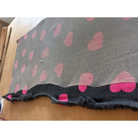 Clearance PnH Veterinary Bedding - NON SLIP - Charcoal with Cerise Hearts - 3m x 75cm