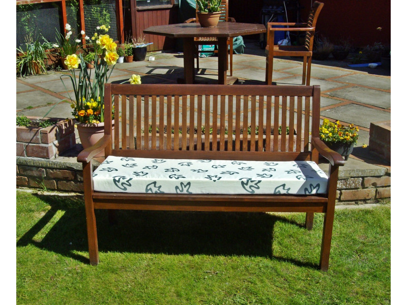 make a comfy foam cushion and cover for any square or