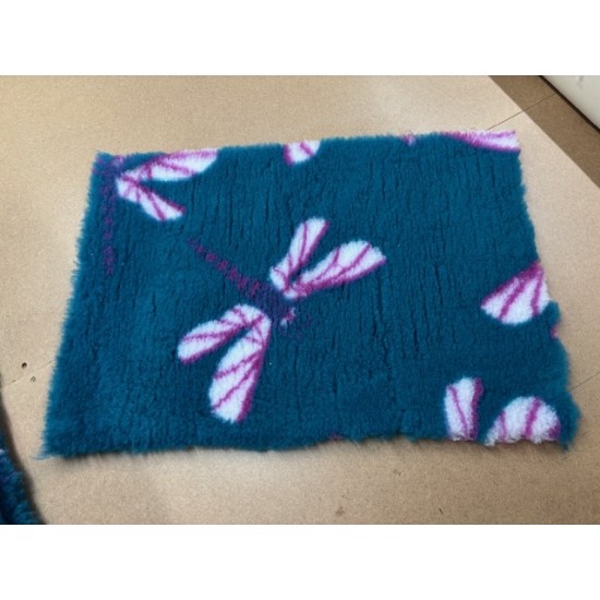 Clearance PnH Veterinary Bedding - NON SLIP - Dragonfly - 75cm x 50cm