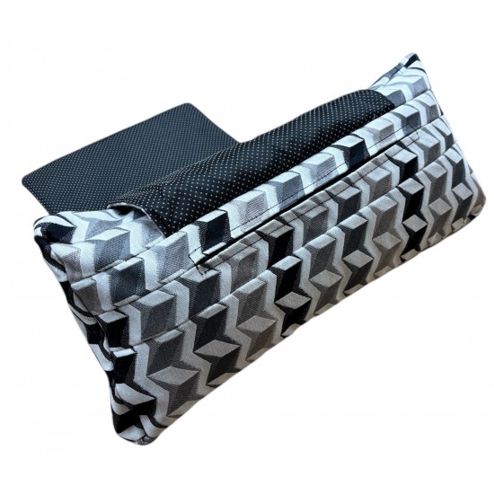 Head Rest - Geo Print