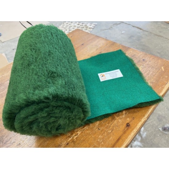 Clearance PnH Veterinary Bedding - GREEN - 360cm x 33cm
