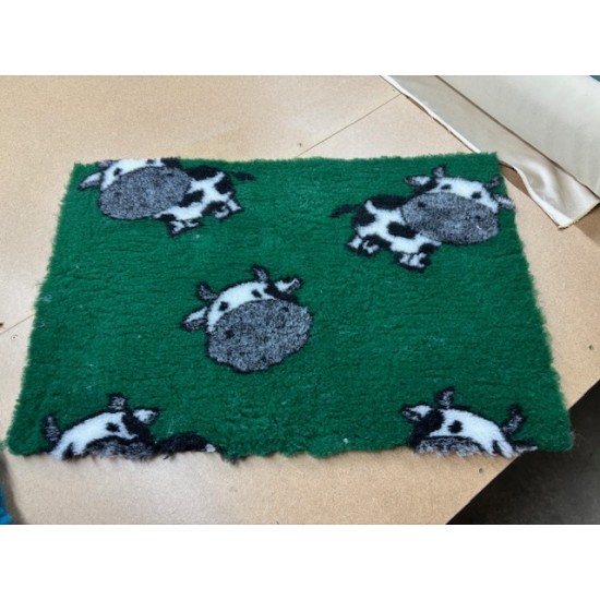 Clearance PnH Veterinary Bedding - NON SLIP - Green Cows - 75cm x 50cm