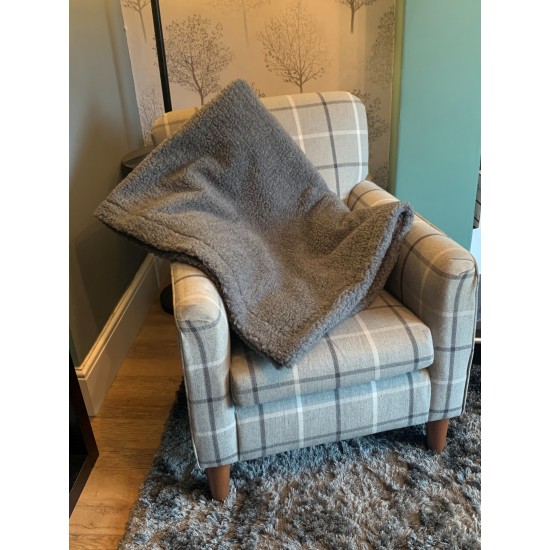 Deluxe Sherpa Fleece Lap Blanket - DOUBLE LAYERED - Grey