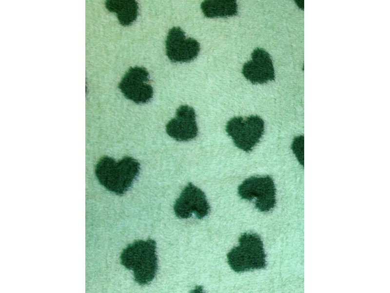 PnH Veterinary Bedding - NON SLIP - RECTANGLE - Mint with Green Hearts
