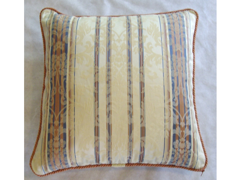 Rose And Cream Patterned Cushion With Cording - 50cm x 50cm - COMPLETE WITH HOLLOW FIBRE FILLED INNER