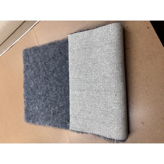 Clearance PnH Veterinary Bedding - NON SLIP - Static / Mottled Grey  - 100cm x 50cm