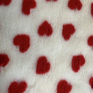 Clearance PnH Veterinary Bedding - NON SLIP - White / Red Hearts - 100cm x 70cm 